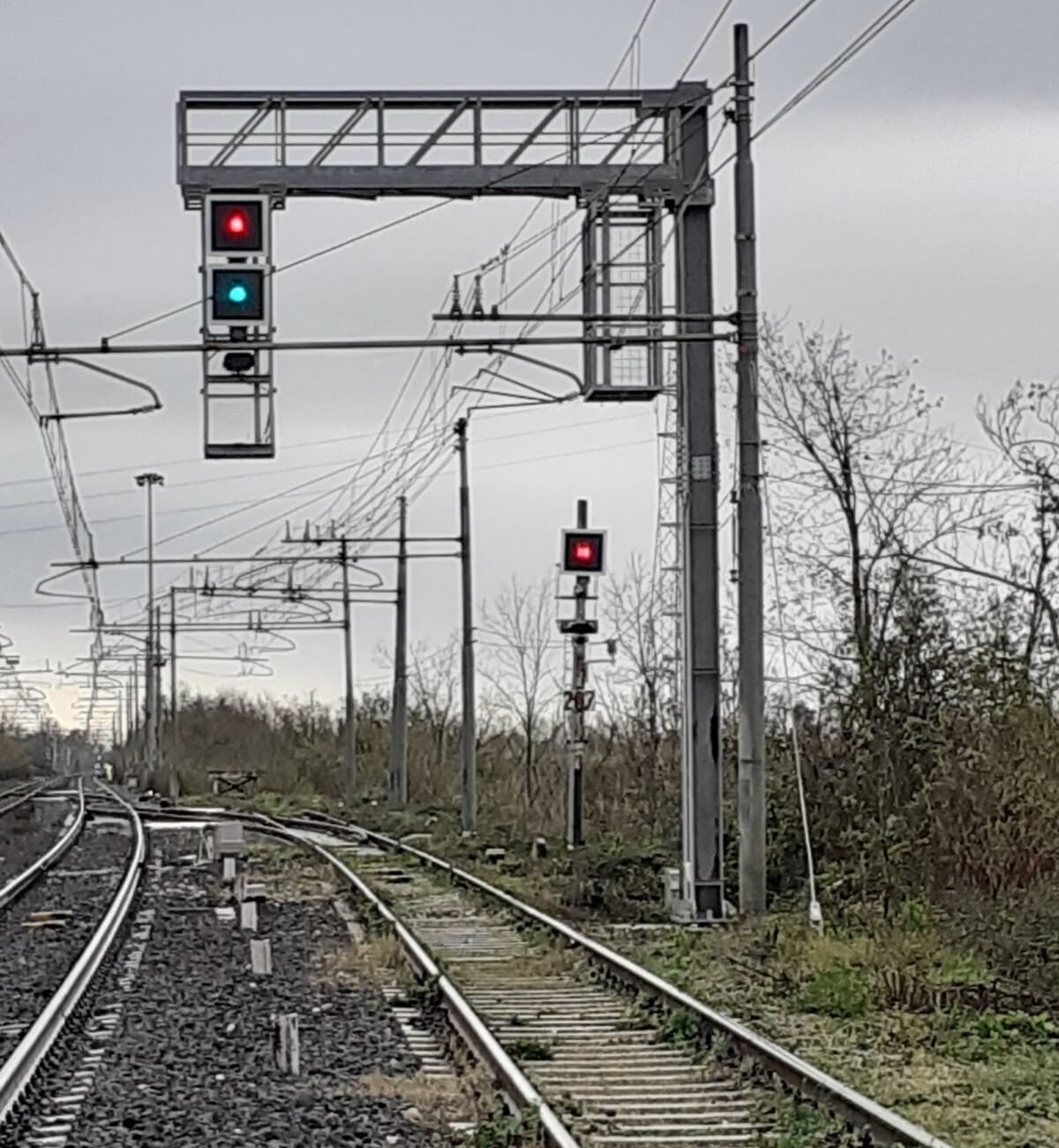 Portale di segnali luminosi installato