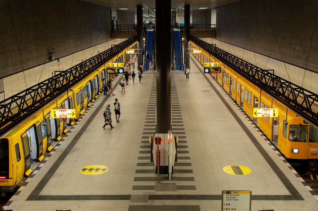 Installazione struttura per realizzazione portale segnali luminosi